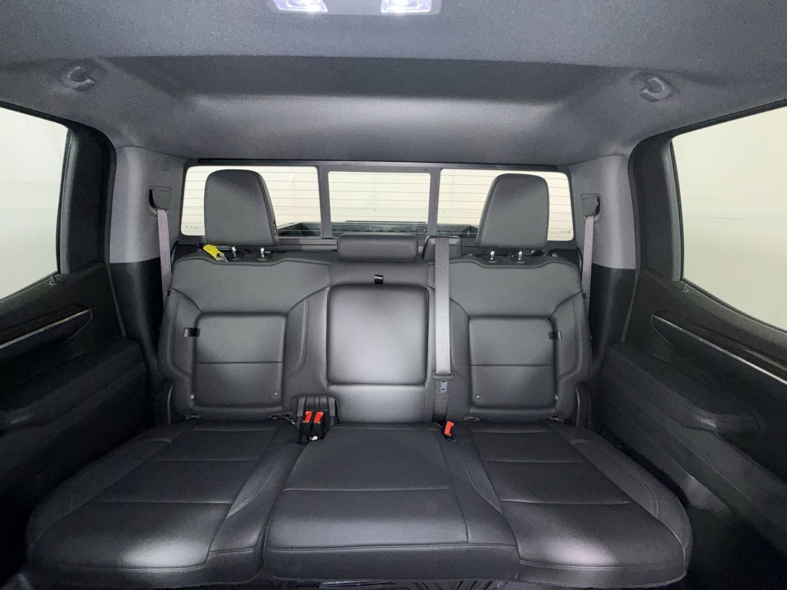 Used 2024 Chevrolet Silverado 1500 LT Trail Boss w/ LT Trail Boss Premium Package AWD/4WD image 25
