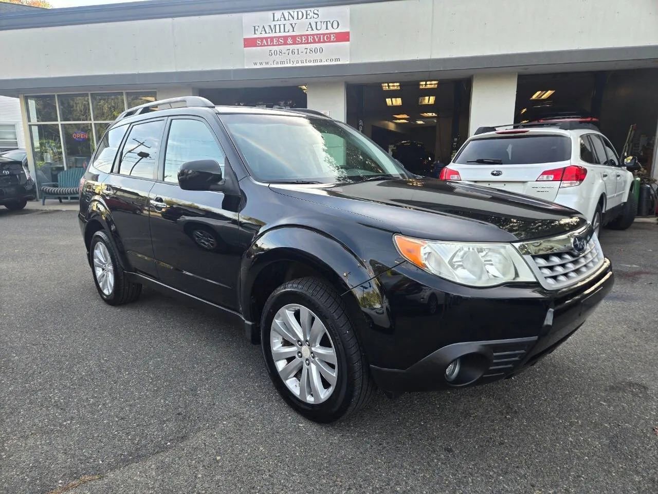 Used 2011 Subaru Forester 2.5X Limited image 1