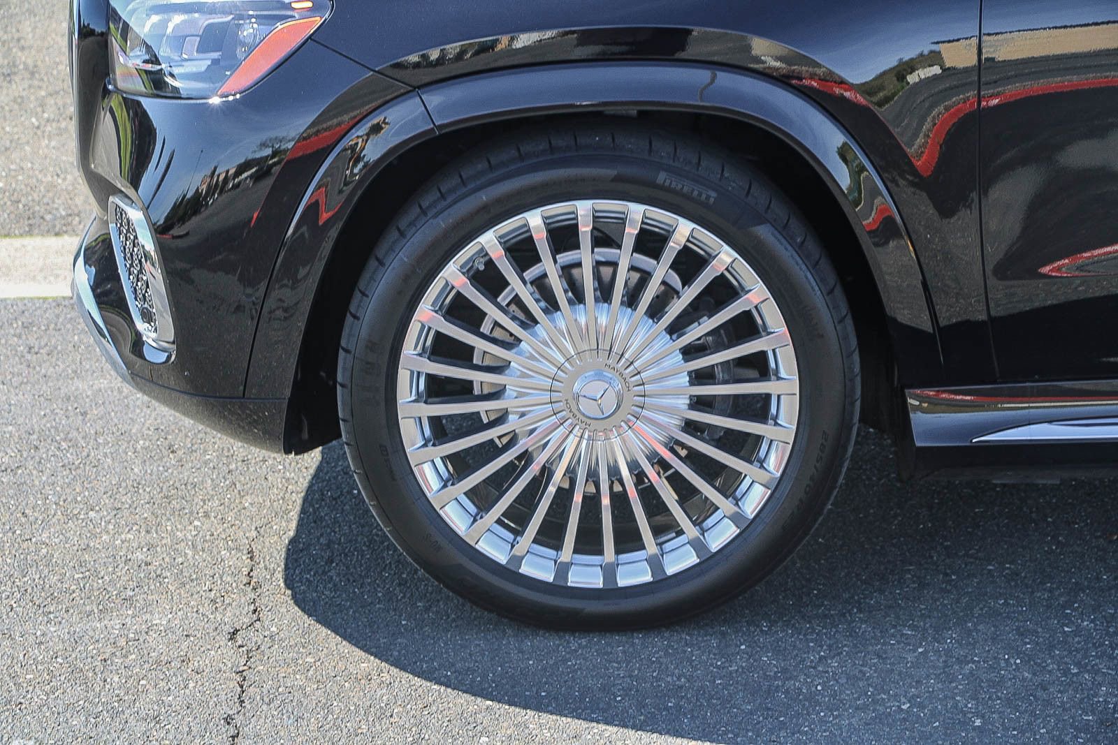 Certified 2024 Mercedes-Benz Maybach GLS 600 4MATIC image 14