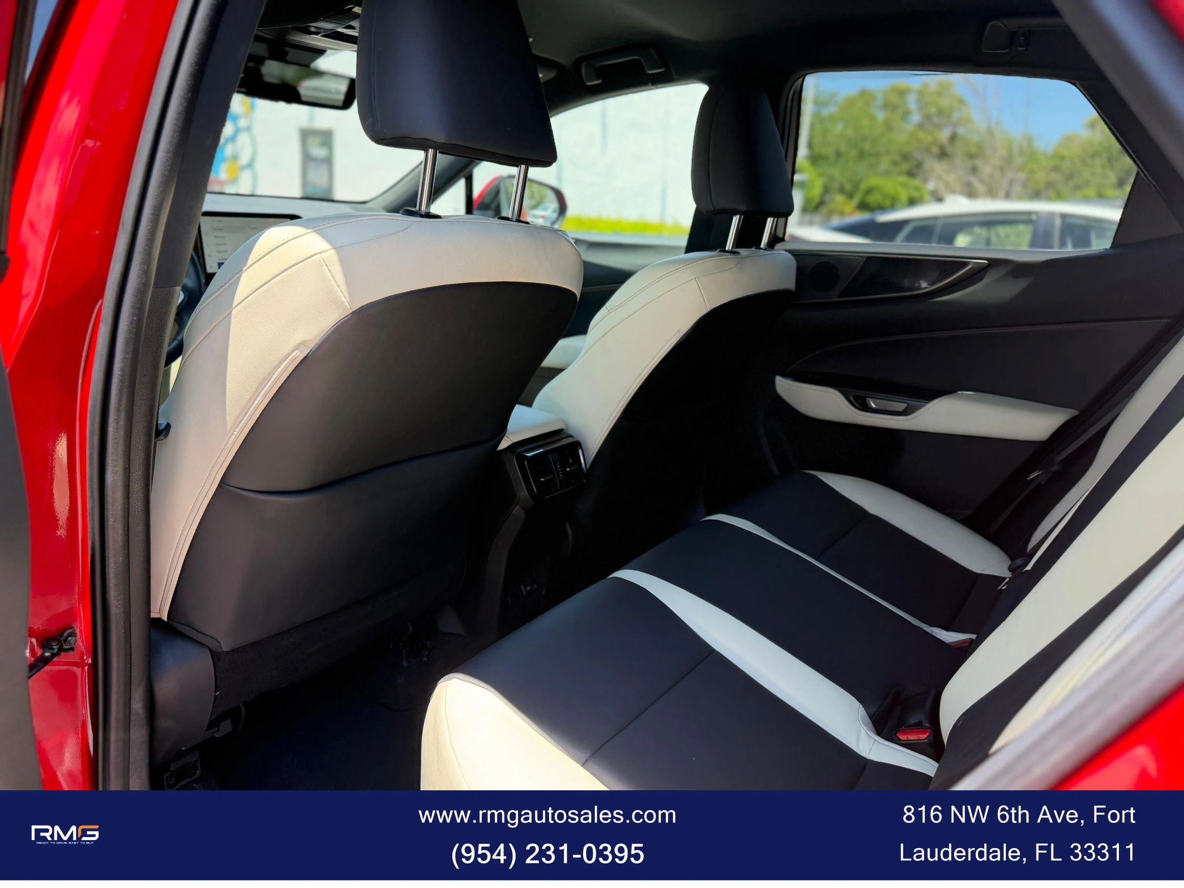 Used 2023 Lexus NX 250 FWD w/ Towing Package (2000 Lbs) image 19