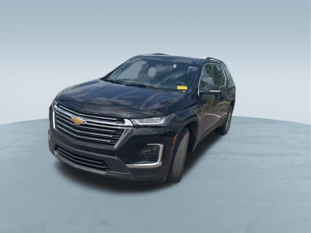 Used 2023 Chevrolet Traverse LT image 3