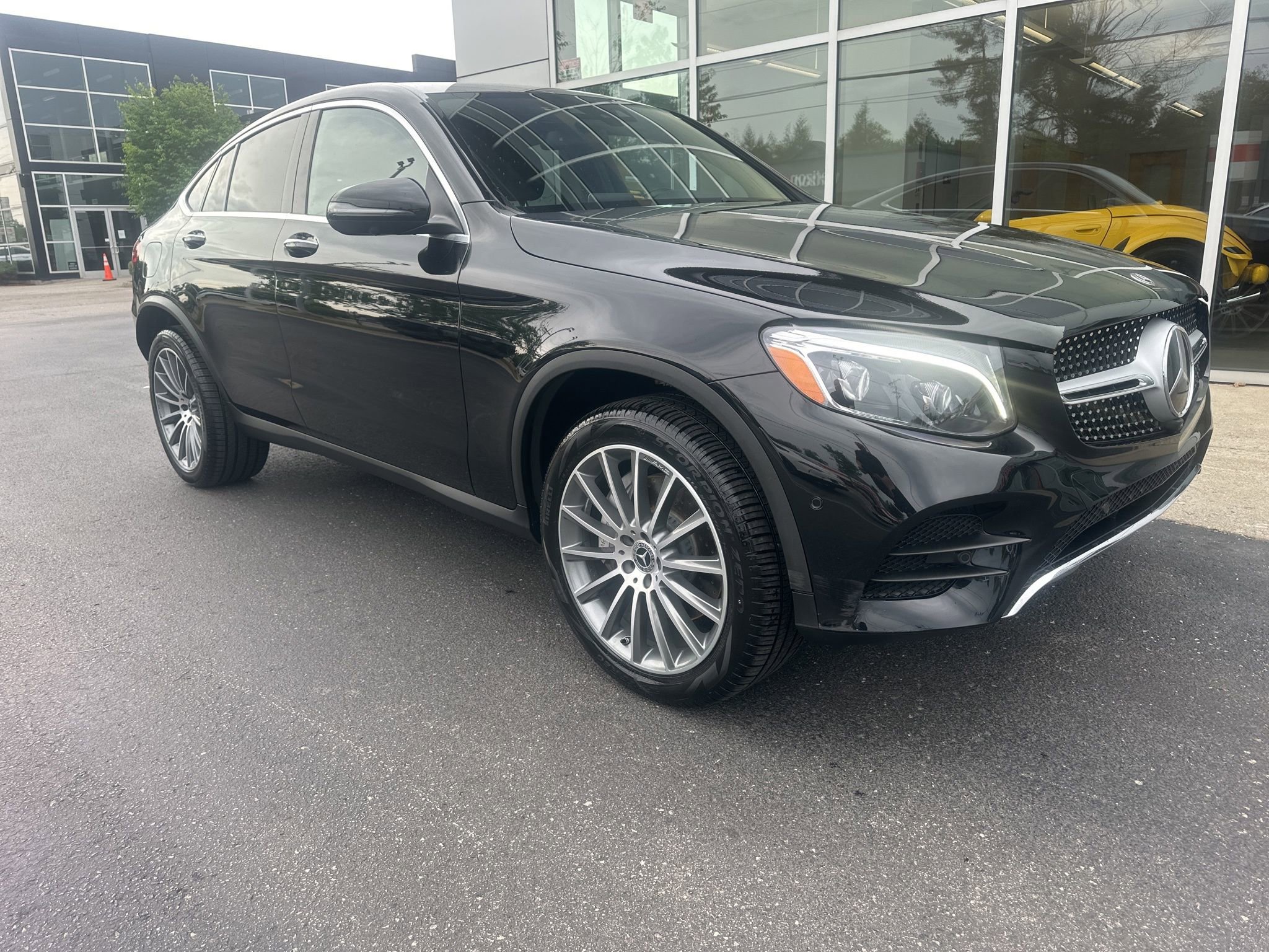 Used 2018 Mercedes-Benz GLC 300 4MATIC Coupe image 4