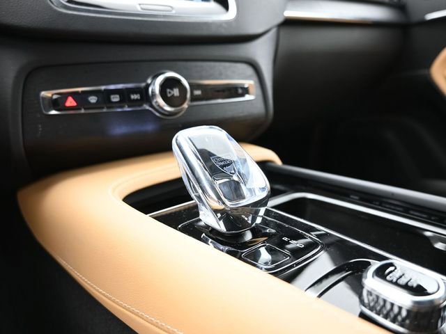 Used 2023 Volvo XC90 B6 Ultimate image 13
