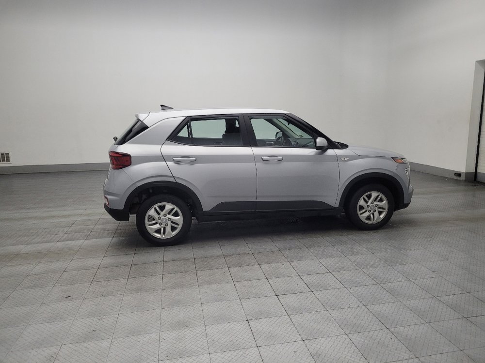 Used 2021 Hyundai Venue SE image 10