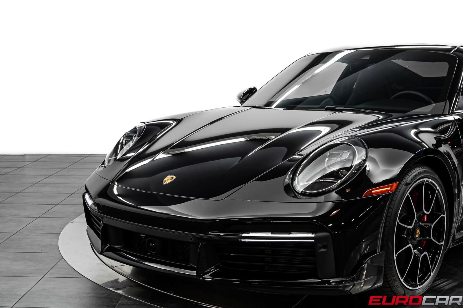 Used 2025 Porsche 911 Turbo AWD/4WD image 13