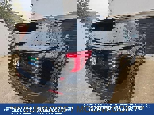 Used 2023 Ford Explorer ST w/ Equipment Group 401A image 4