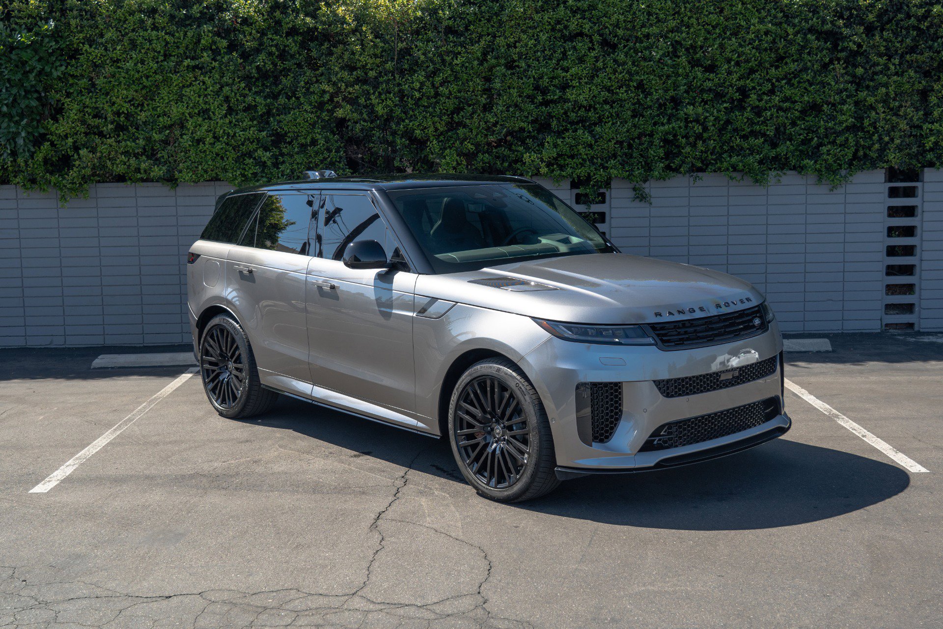 Used 2024 Land Rover Range Rover Sport image 19