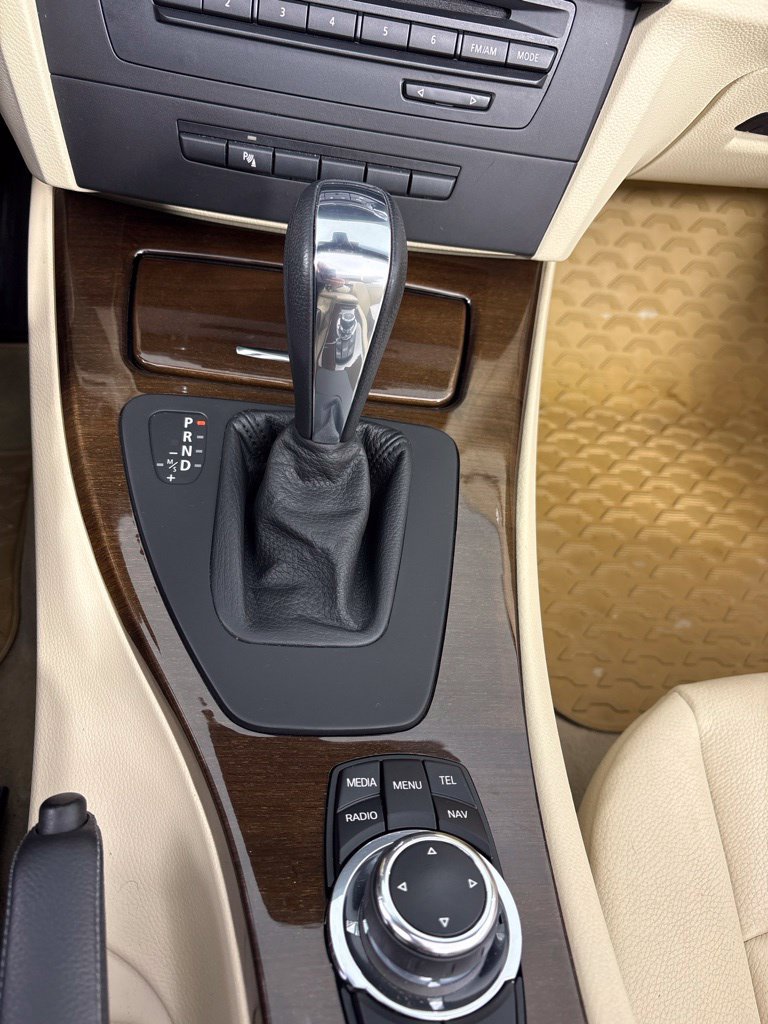Used 2013 BMW 328i Convertible RWD image 18