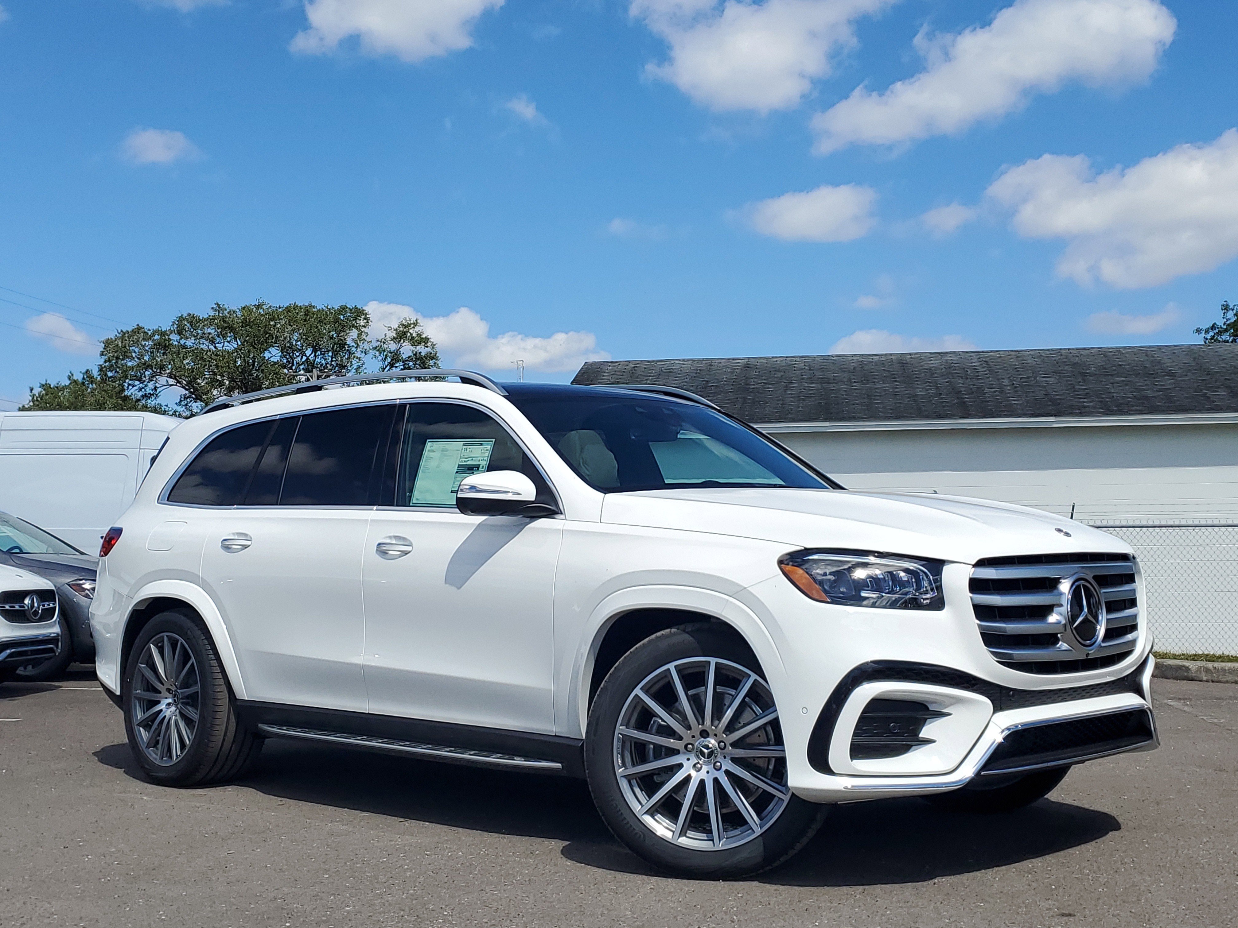 New 2026 Mercedes-Benz GLS 580 4MATIC 360° Tour