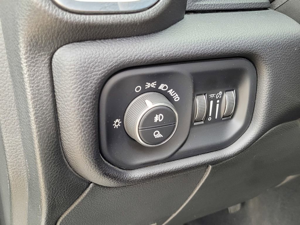 Used 2024 RAM 2500 Laramie image 17