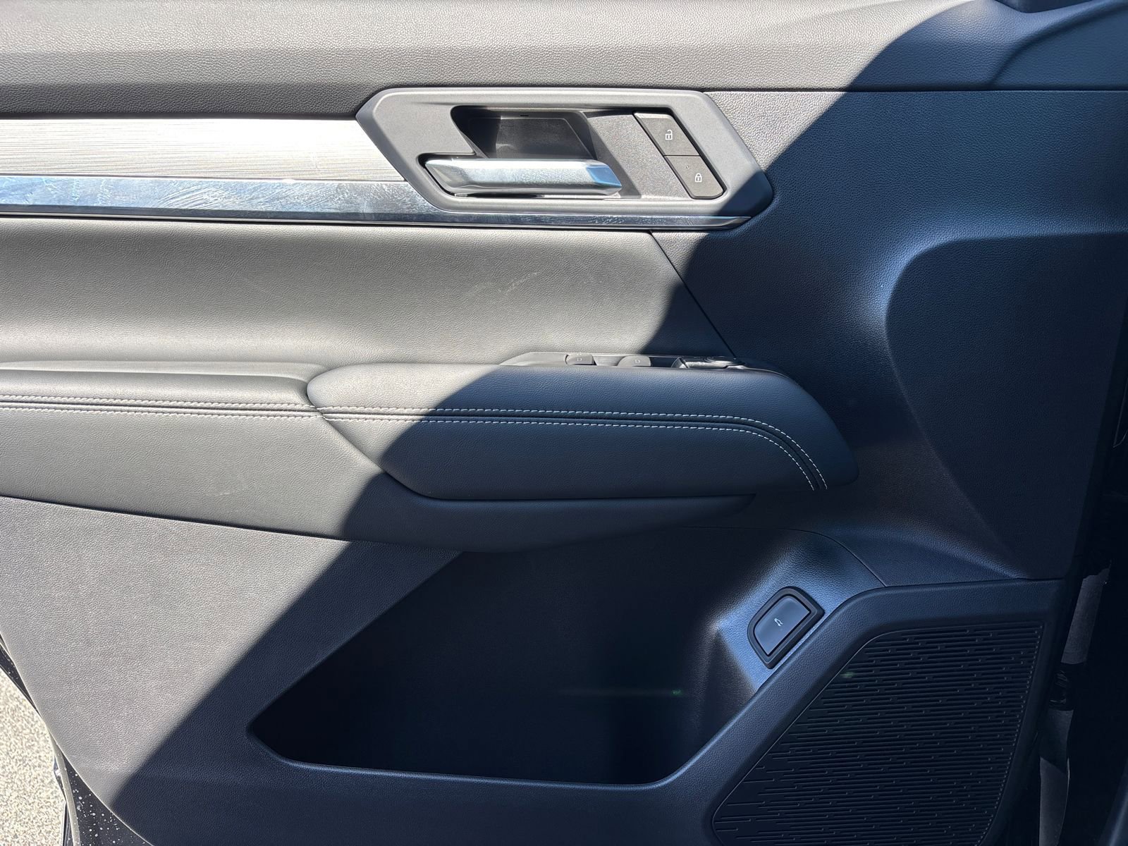 New 2026 GMC Terrain Elevation w/ Elevation Premium Package image 20