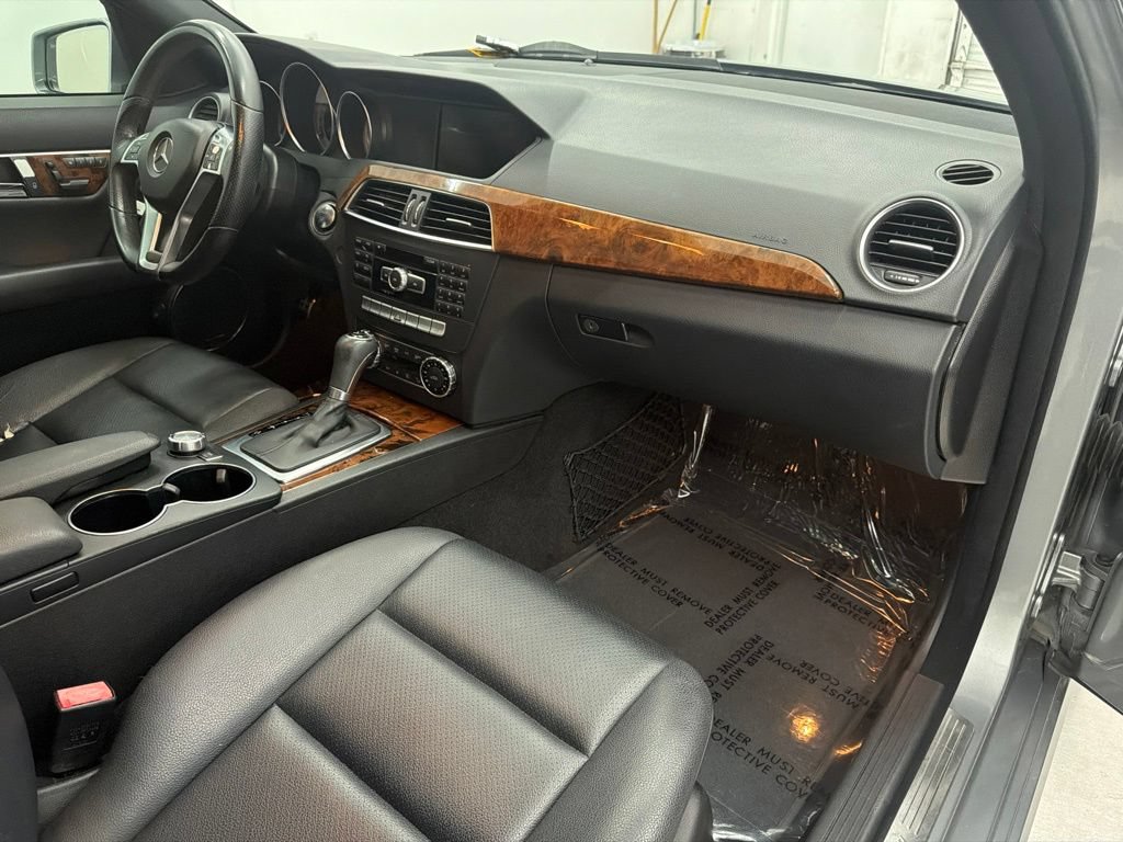 Used 2013 Mercedes-Benz C 250 Sedan image 28