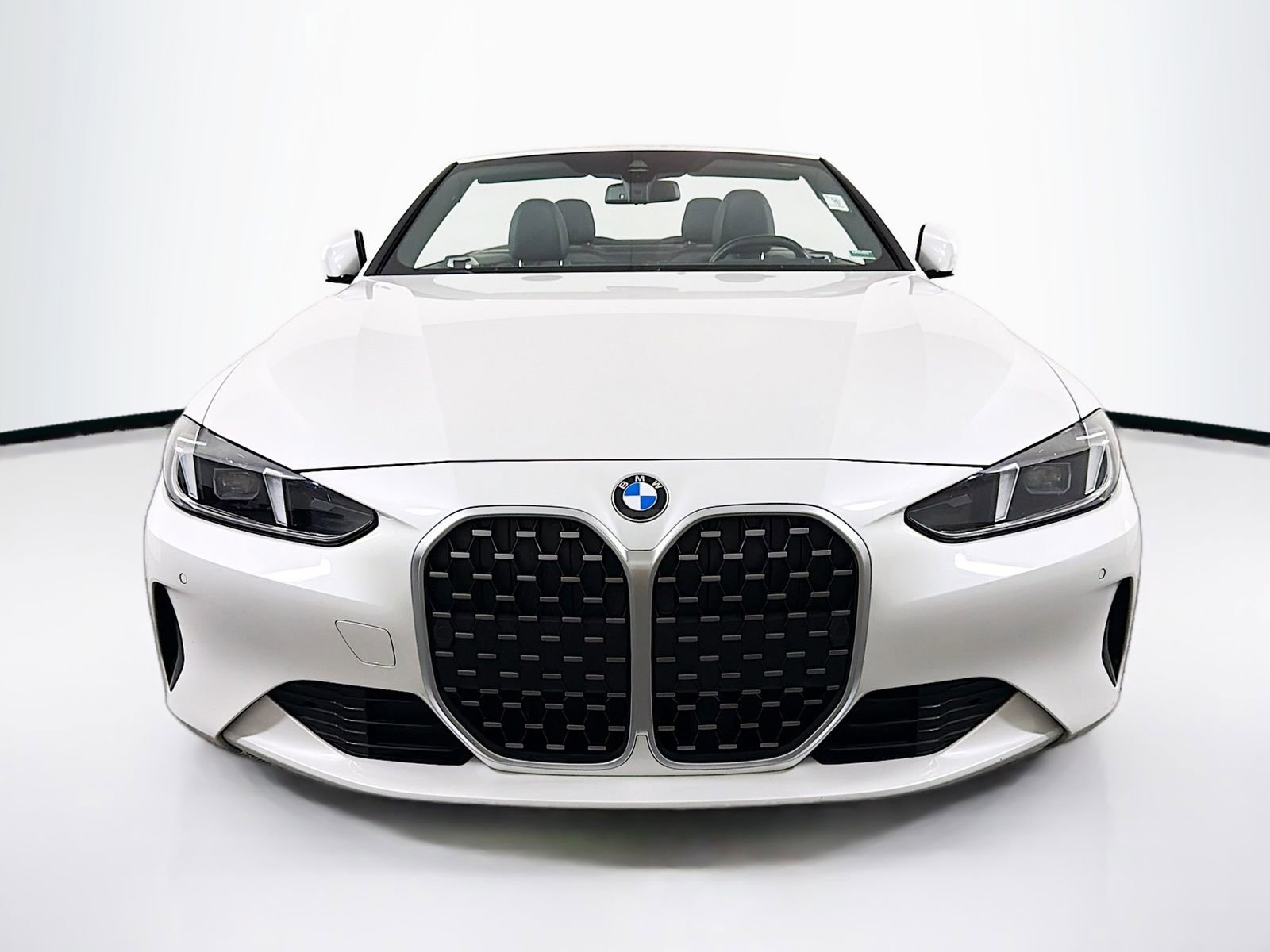 Used 2025 BMW 430i Convertible RWD image 3