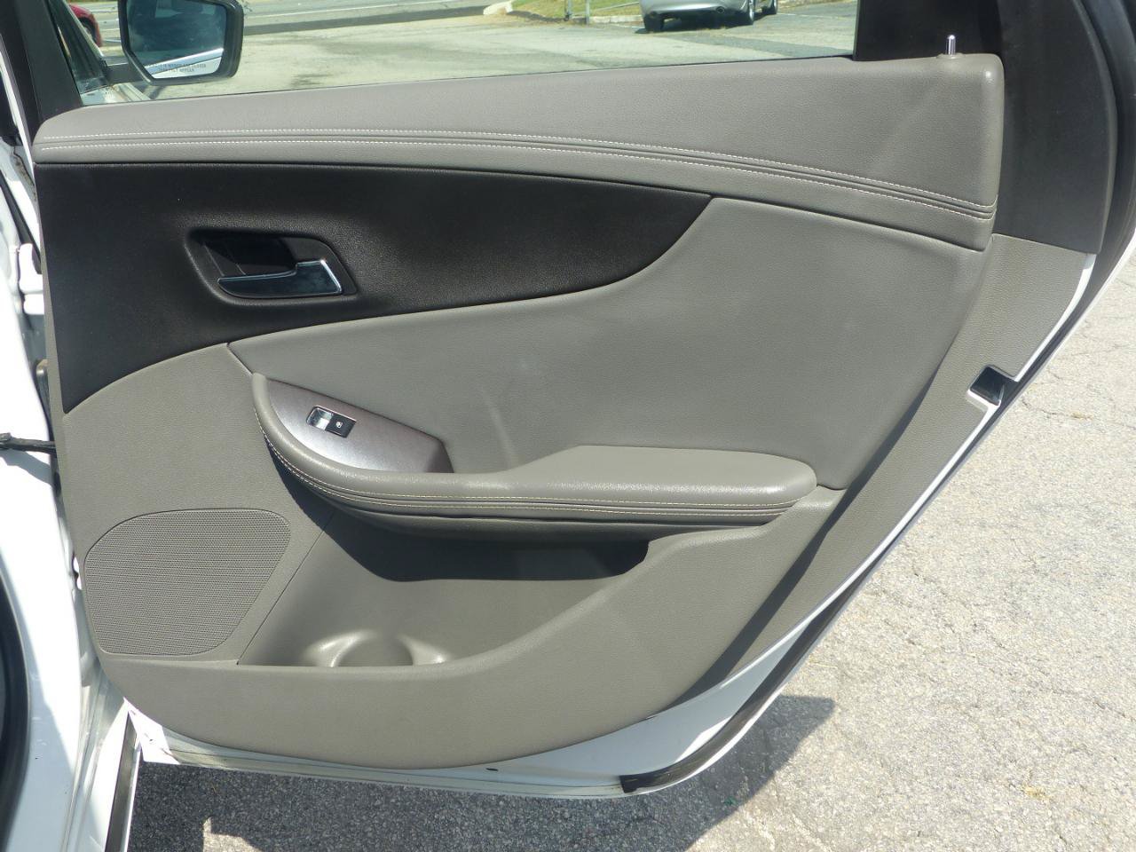 Used 2014 Chevrolet Impala LS FWD image 13