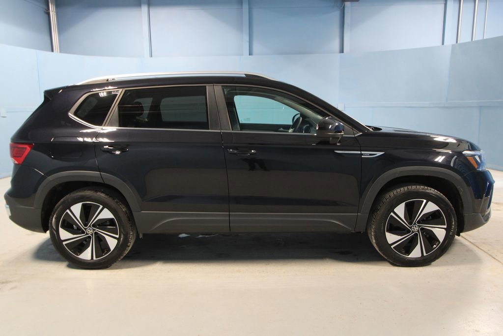 Used 2024 Volkswagen Taos SE image 30