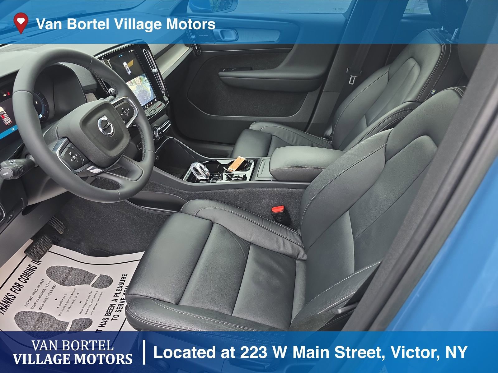 Used 2023 Volvo XC40 B5 Ultimate image 9