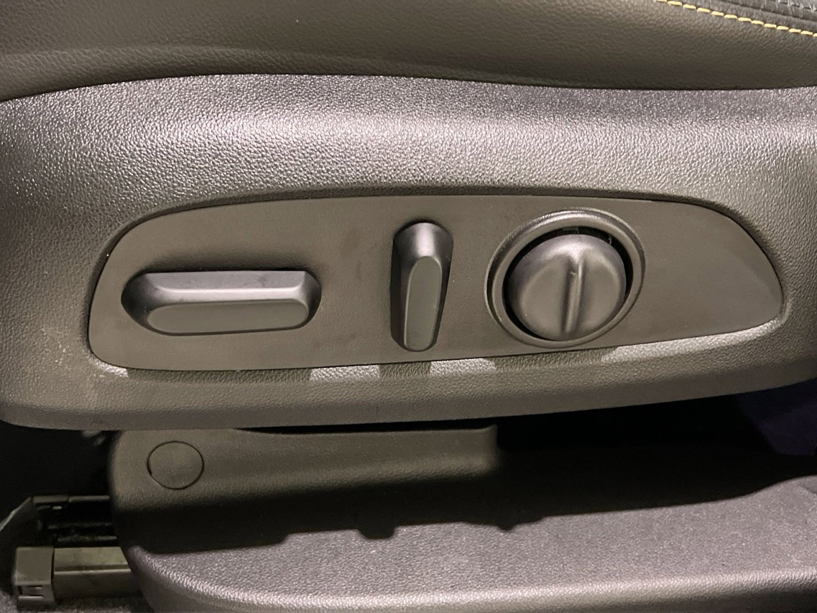 Used 2019 Chevrolet Equinox Premier image 23