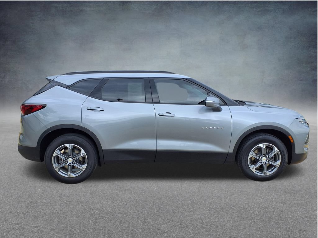 Used 2024 Chevrolet Blazer LT FWD image 6