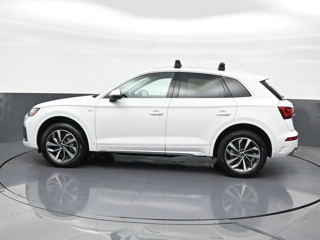 Used 2024 Audi Q5 2.0T Premium AWD/4WD image 2