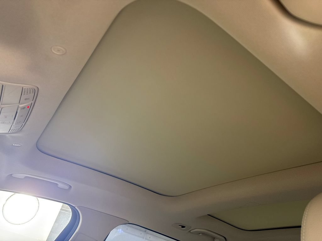Certified 2021 Mercedes-Benz GLC 300 image 32