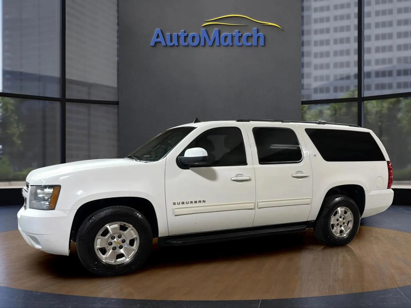 Used 2010 Chevrolet Suburban LT w/ Luxury Package image 5