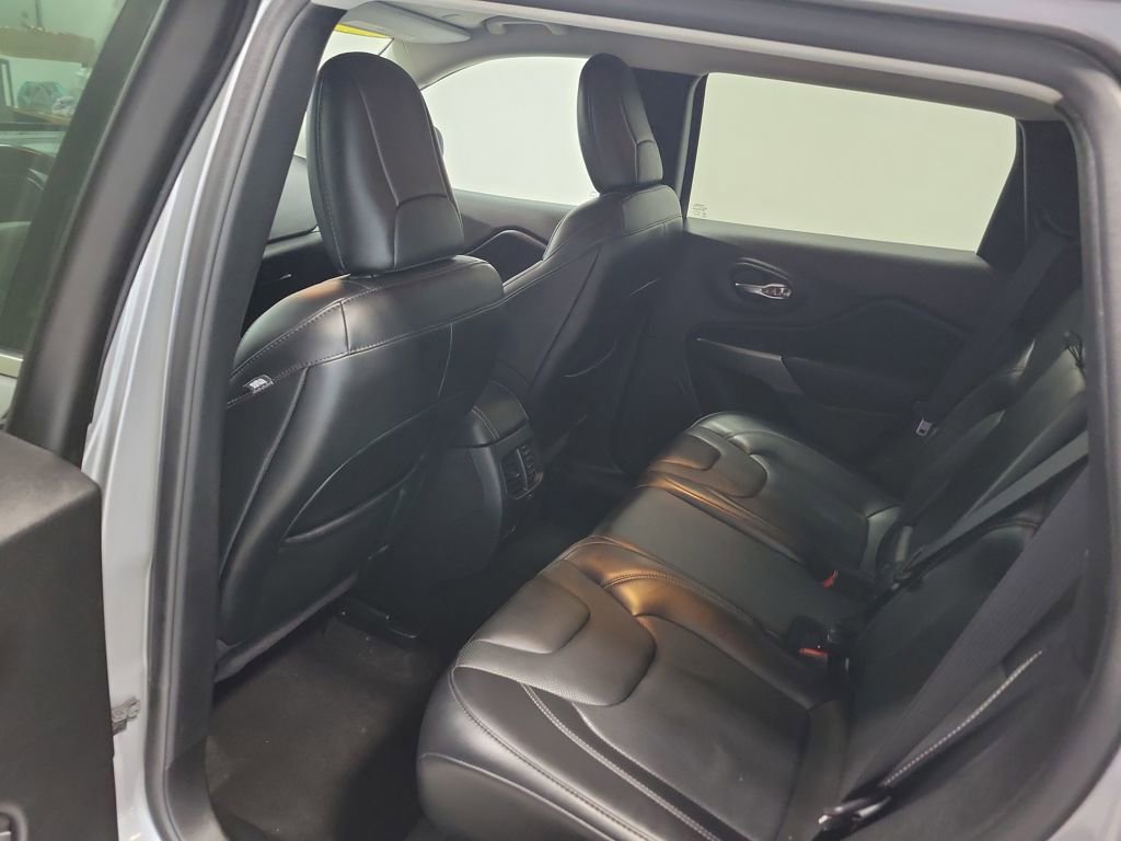 Used 2021 Jeep Cherokee Latitude Lux image 33