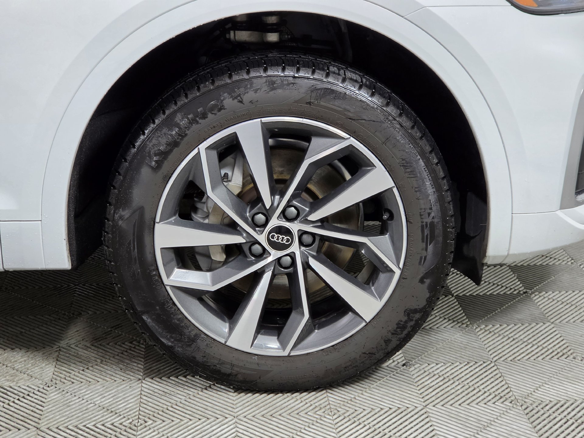 Certified 2023 Audi Q5 2.0T Premium Plus w/ Premium Plus Package AWD/4WD image 46