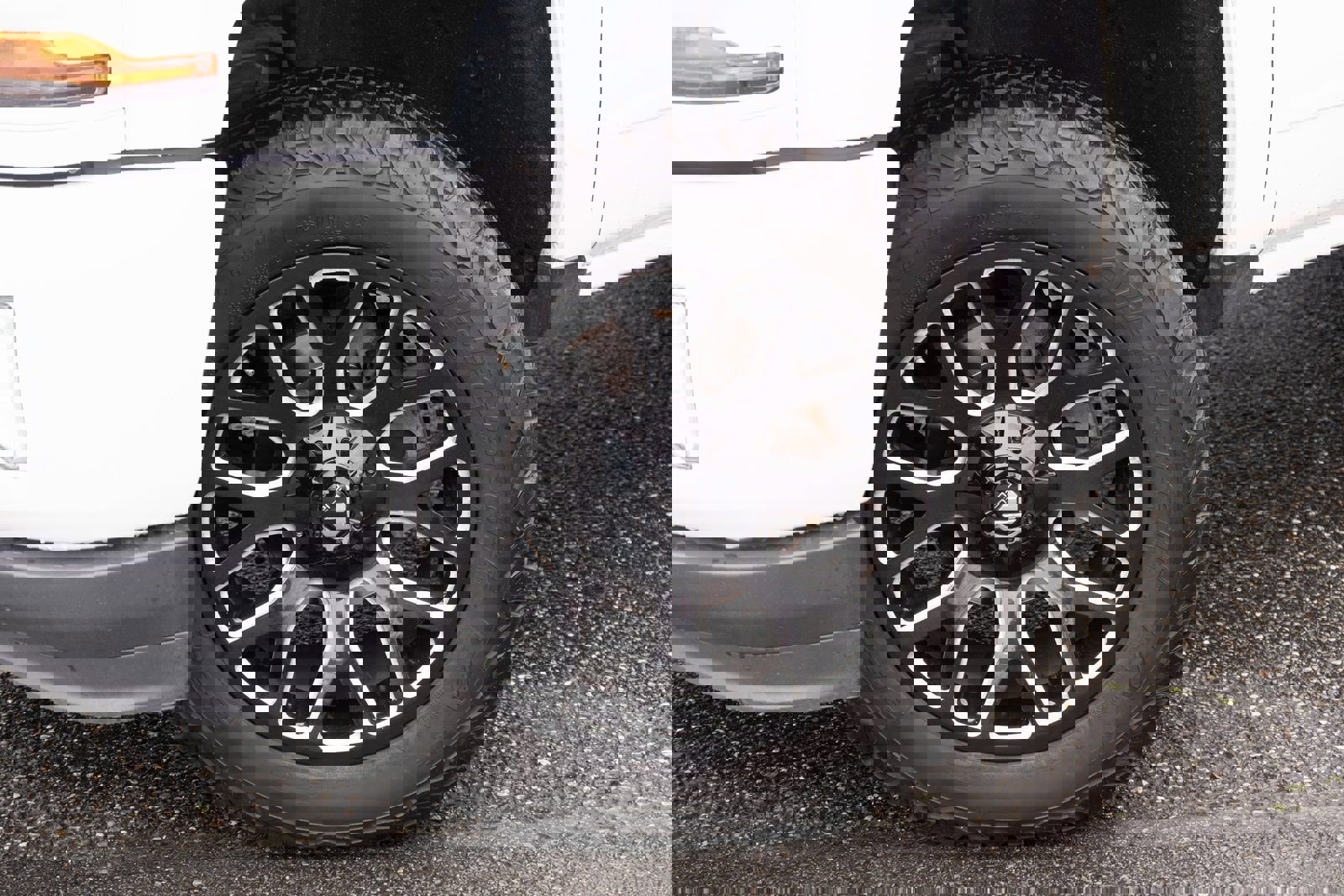 Used 2018 Chevrolet Silverado 1500 LT image 20