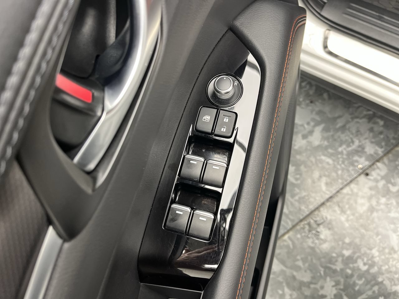 Used 2024 MAZDA CX-5 Carbon Edition AWD/4WD image 8