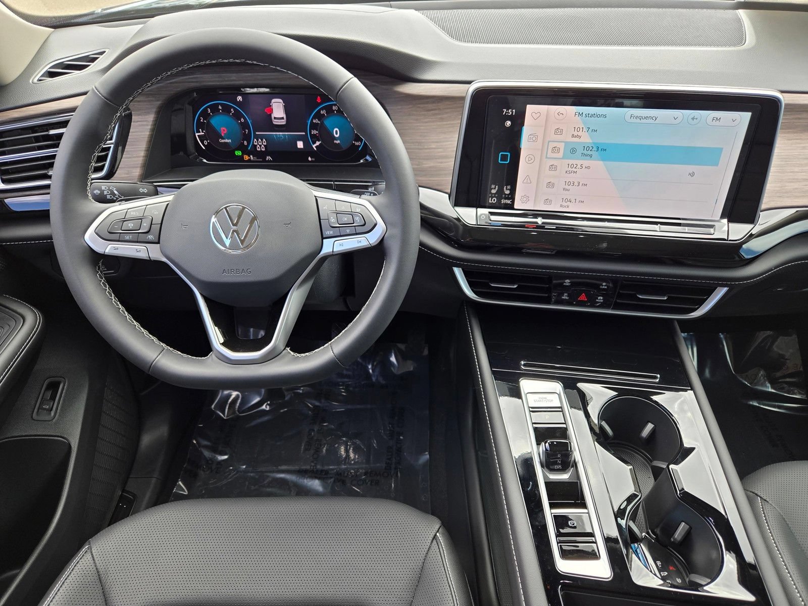 New 2026 Volkswagen Atlas SEL AWD/4WD image 8