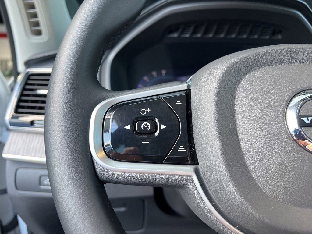Used 2023 Volvo XC90 B6 Ultimate image 31
