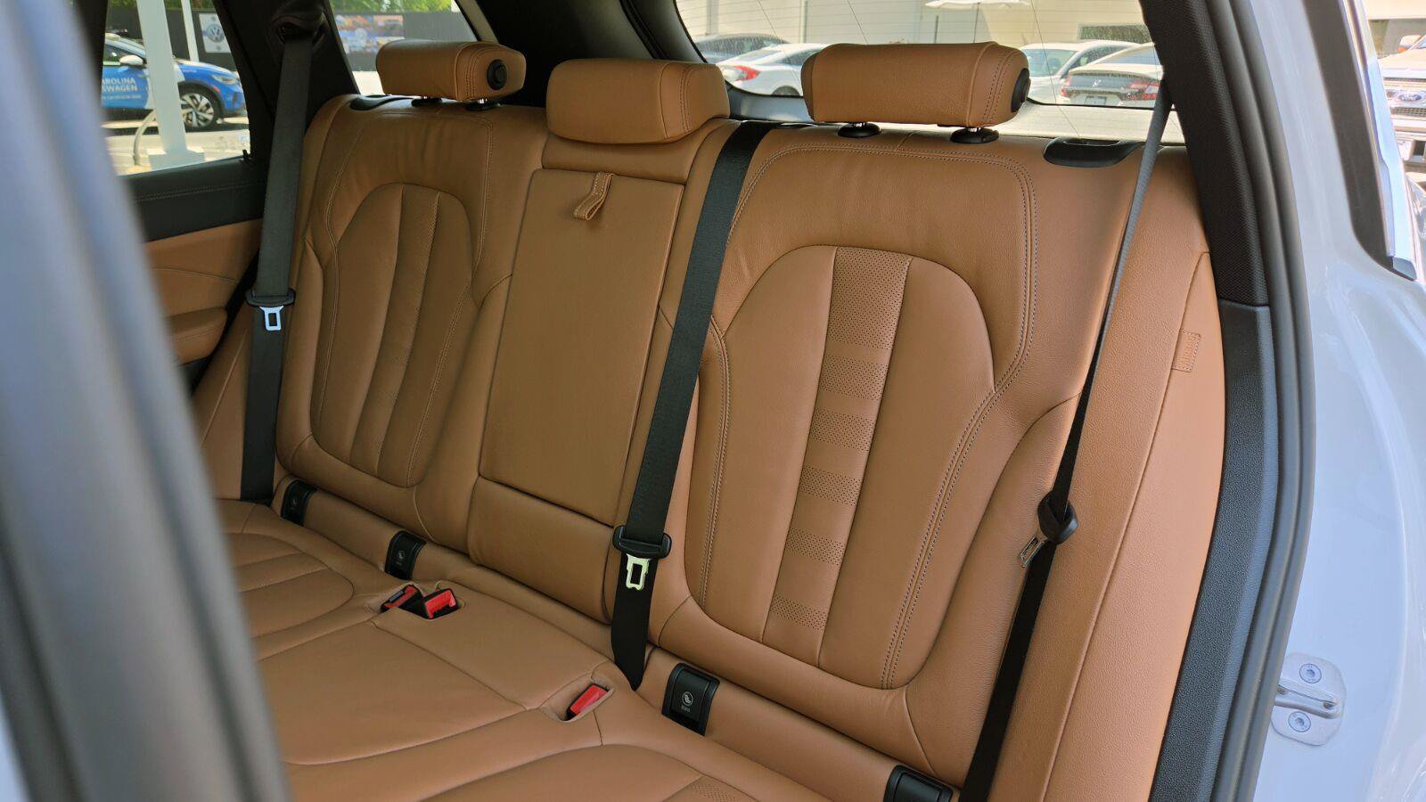 Used 2022 BMW X5 xDrive40i w/ Premium Package AWD/4WD image 42