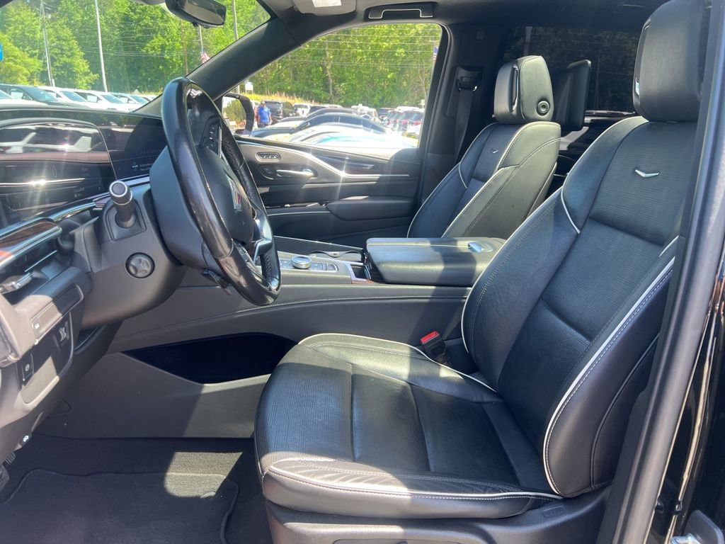 Used 2021 Cadillac Escalade Premium Luxury w/ LPO, Radiant Package RWD image 6