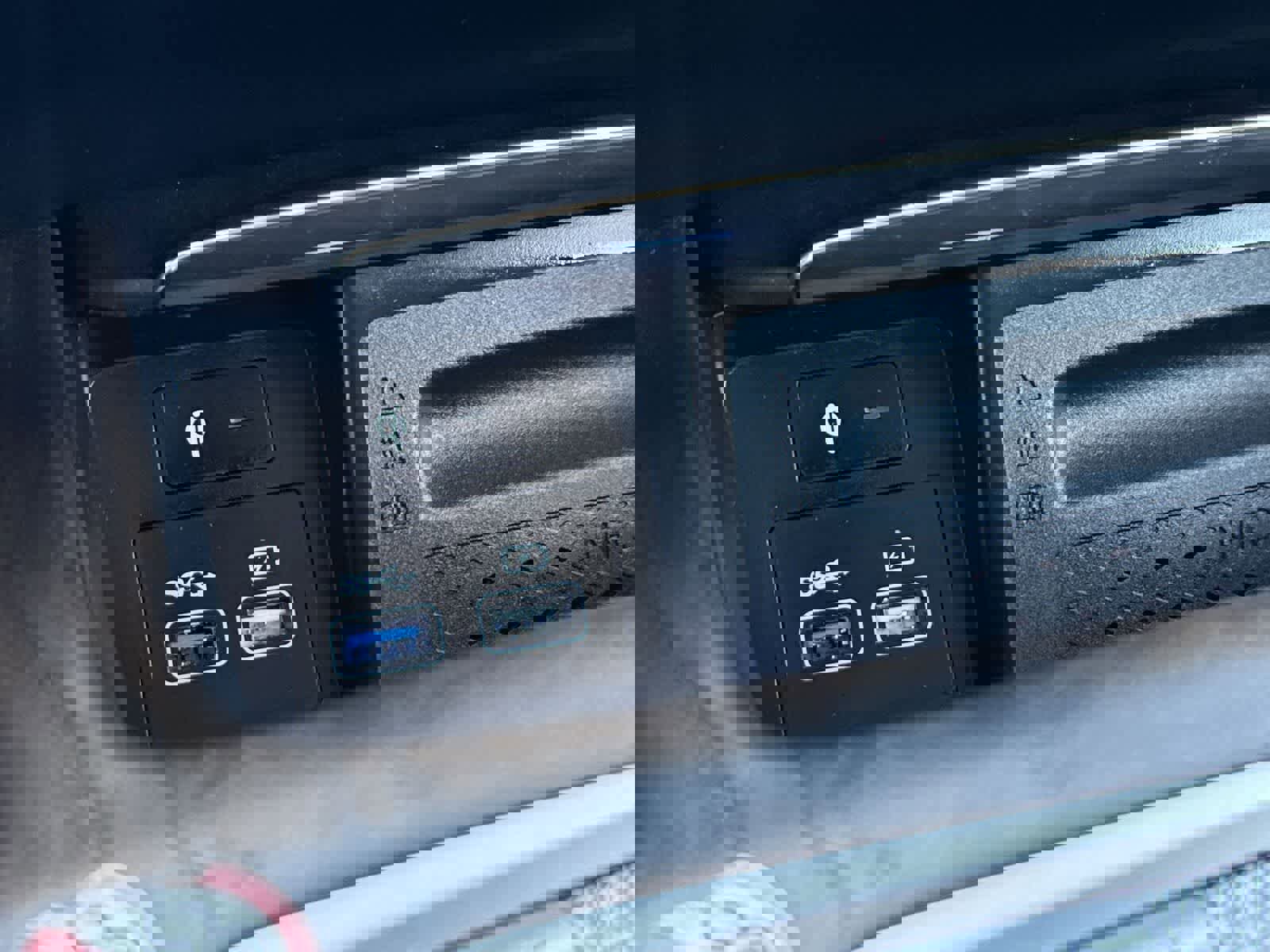 Used 2024 Genesis GV80 2.5T AWD/4WD image 24