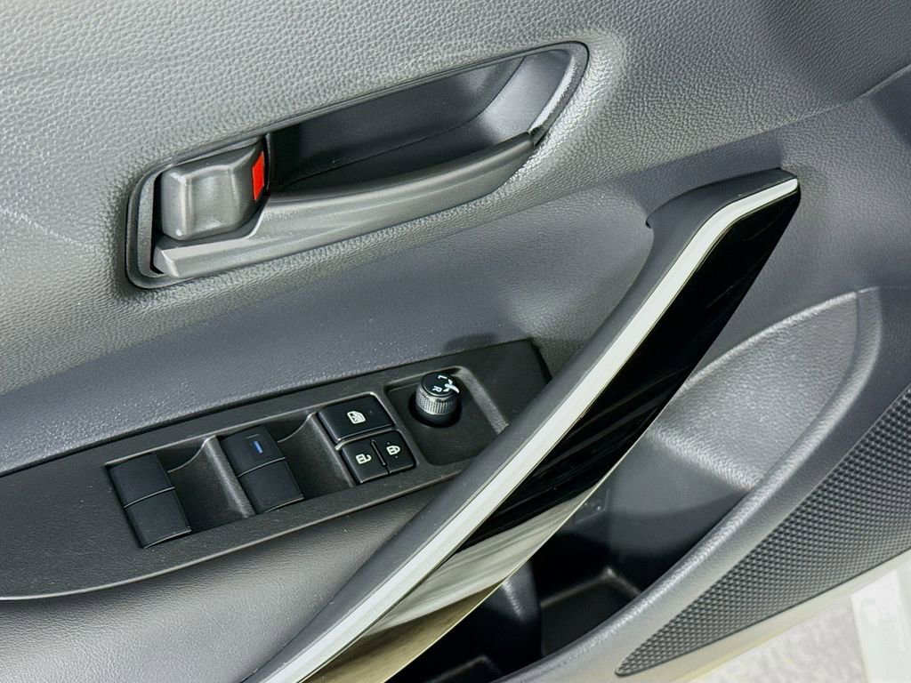 Certified 2022 Toyota Corolla LE w/ Premium Interior Package image 20