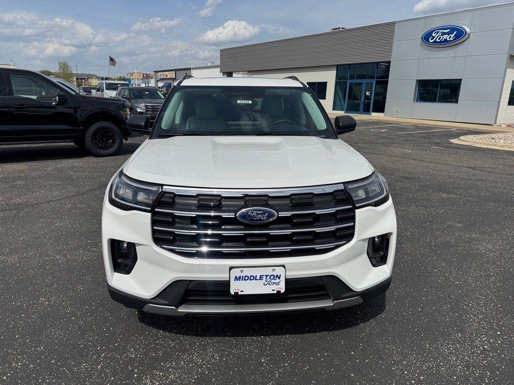 New 2026 Ford Explorer Active w/ Active Comfort Package AWD/4WD image 10