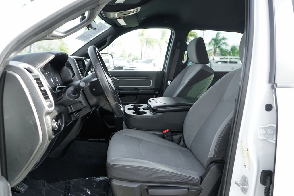 Used 2022 RAM 3500 Big Horn image 17