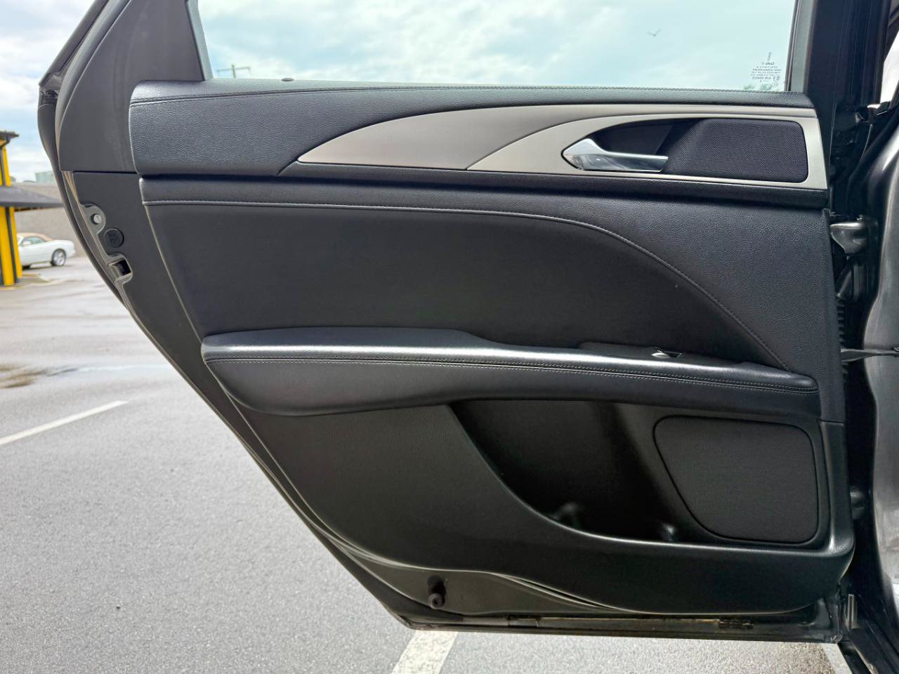 Used 2018 Lincoln MKZ Premiere w/ Magnetic Appearance Package FWD image 18