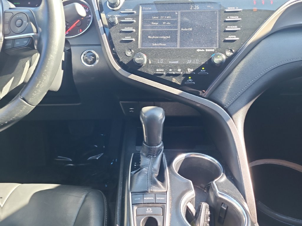 Used 2019 Toyota Camry XSE FWD image 11