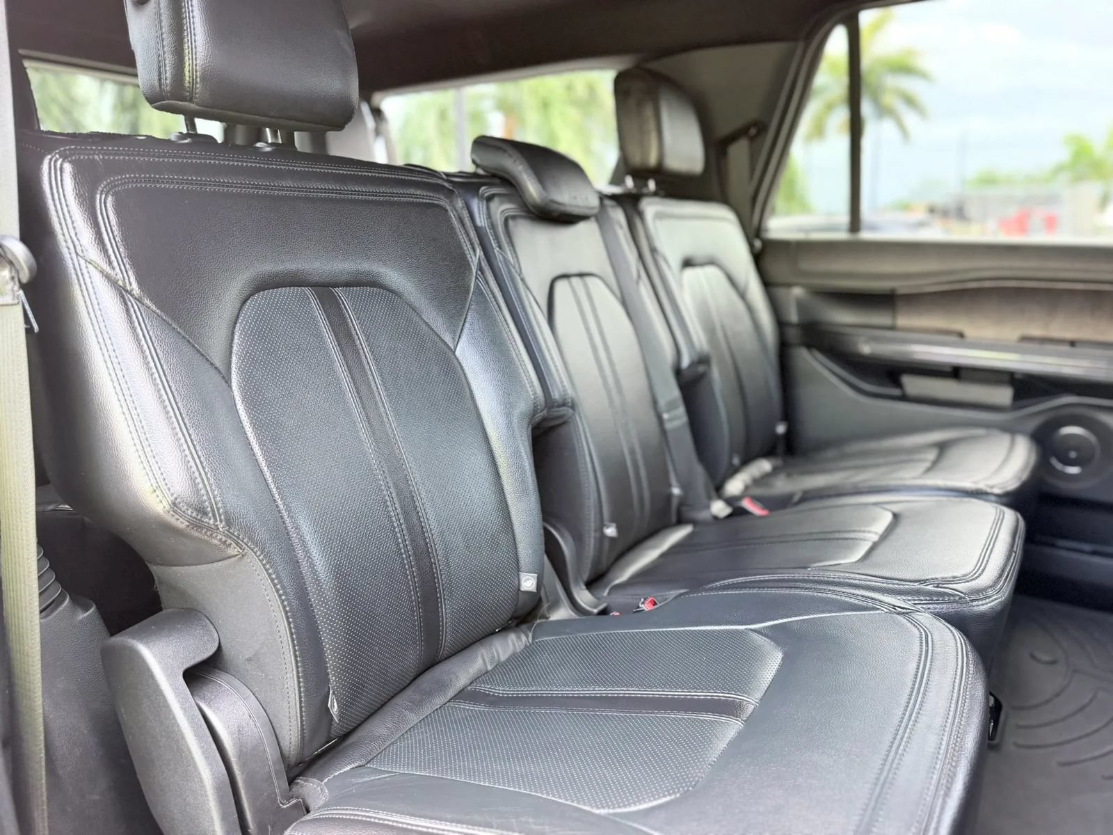 Used 2020 Ford Expedition Max Limited RWD image 34