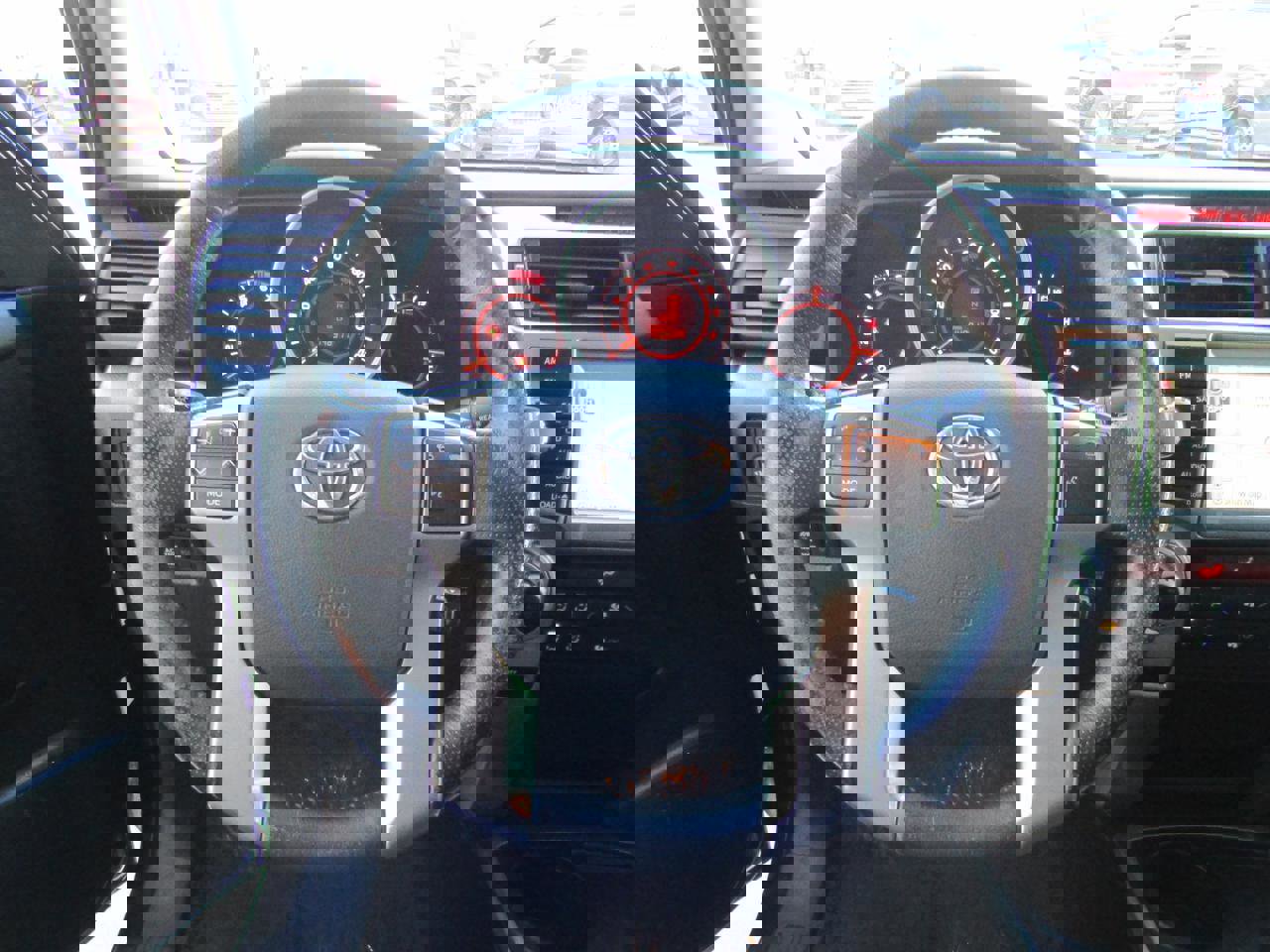 Used 2012 Toyota 4Runner Limited w/ Convenience Pkg image 14