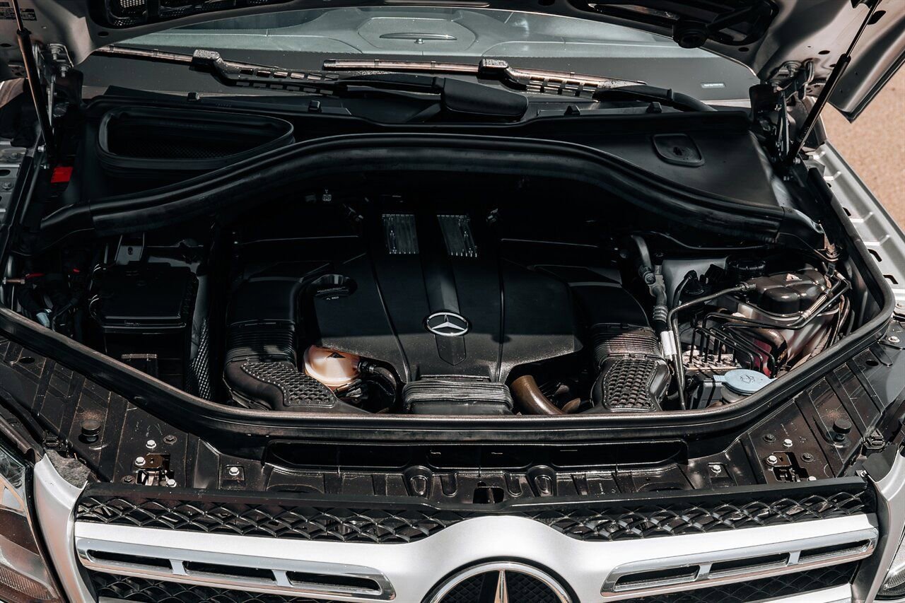 Used 2017 Mercedes-Benz GLS 450 4MATIC image 54