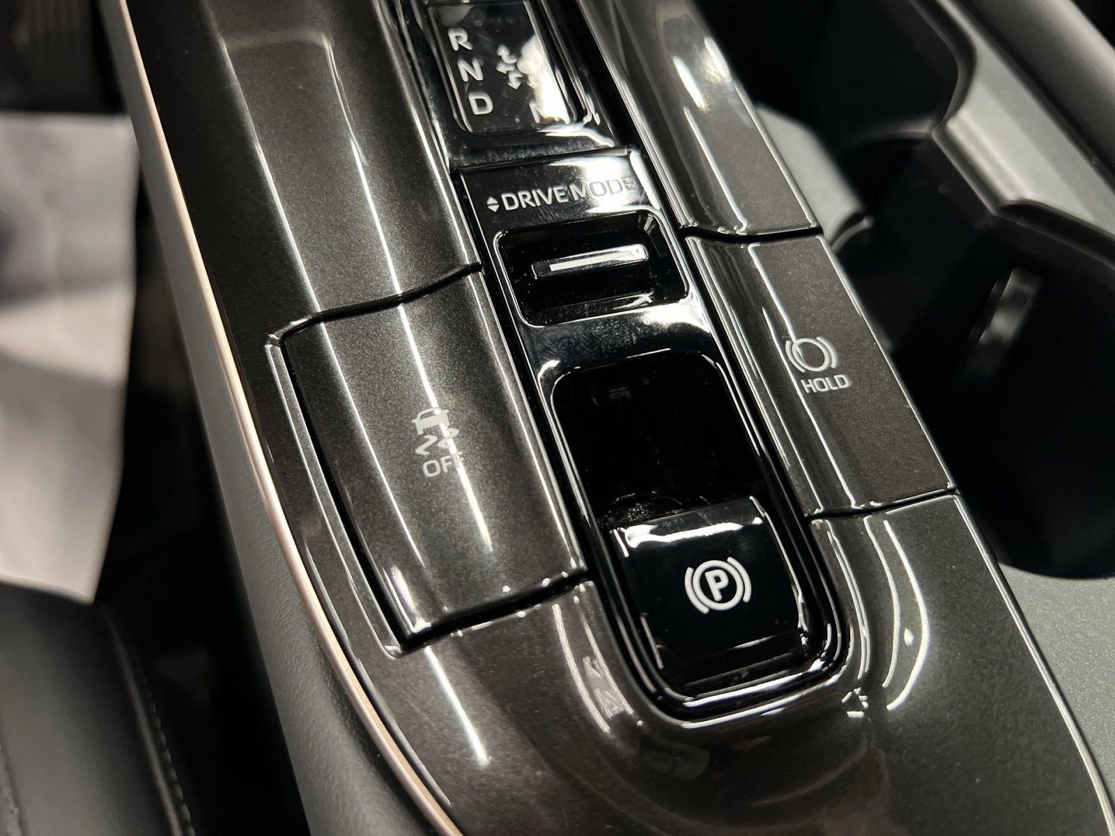 Used 2025 Toyota Crown Platinum AWD/4WD image 29