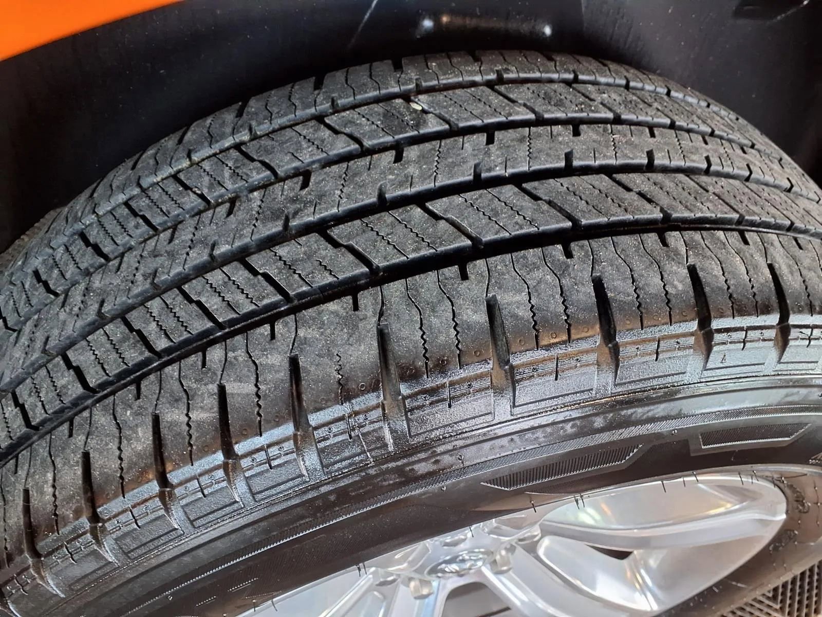 Used 2015 RAM 1500 Sport w/ Ignition Orange Sport Package image 9