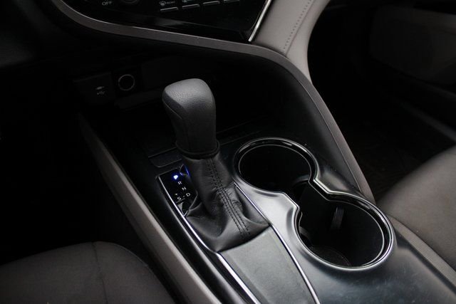Used 2018 Toyota Camry L image 14