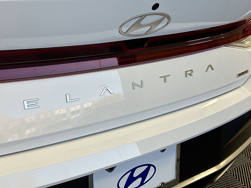 New 2026 Hyundai Elantra Limited image 21