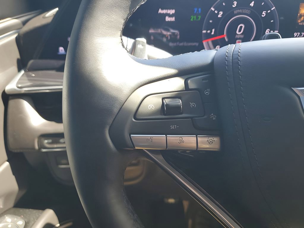 Used 2024 Cadillac Escalade ESV V image 36