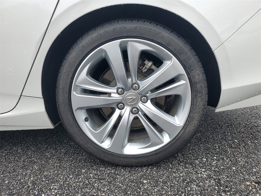Certified 2022 Acura TLX w/ Technology Package image 9