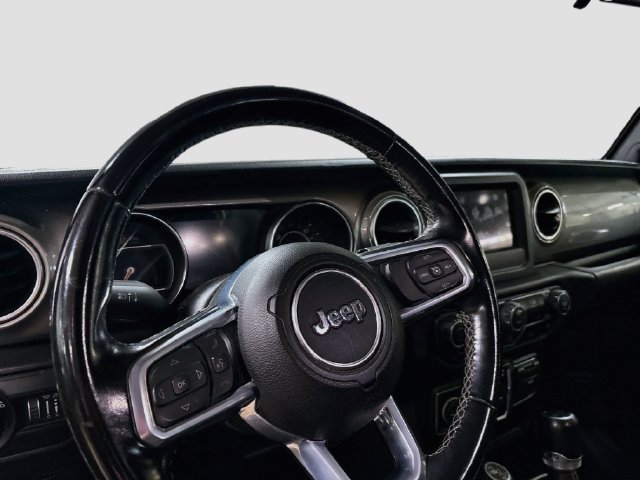 Used 2020 Jeep Wrangler Unlimited Sahara AWD/4WD image 11