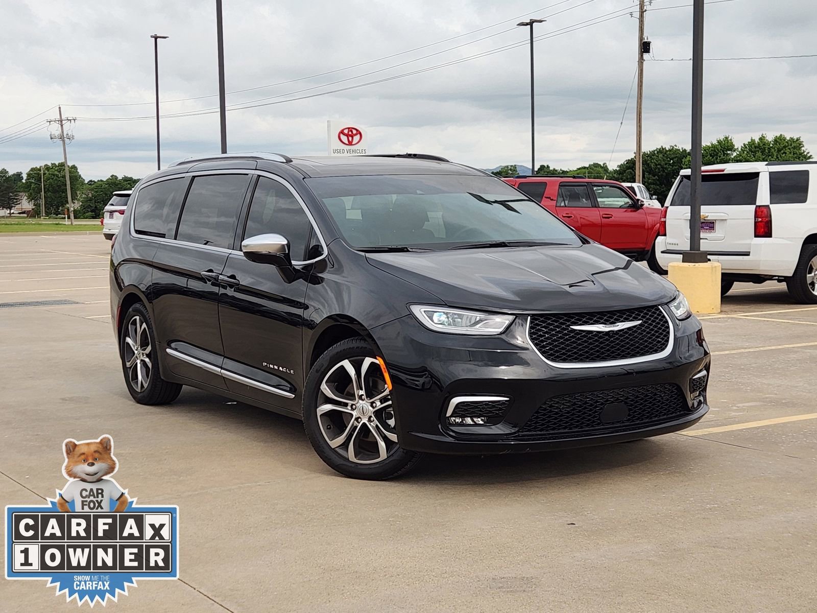 Used 2025 Chrysler Pacifica Pinnacle